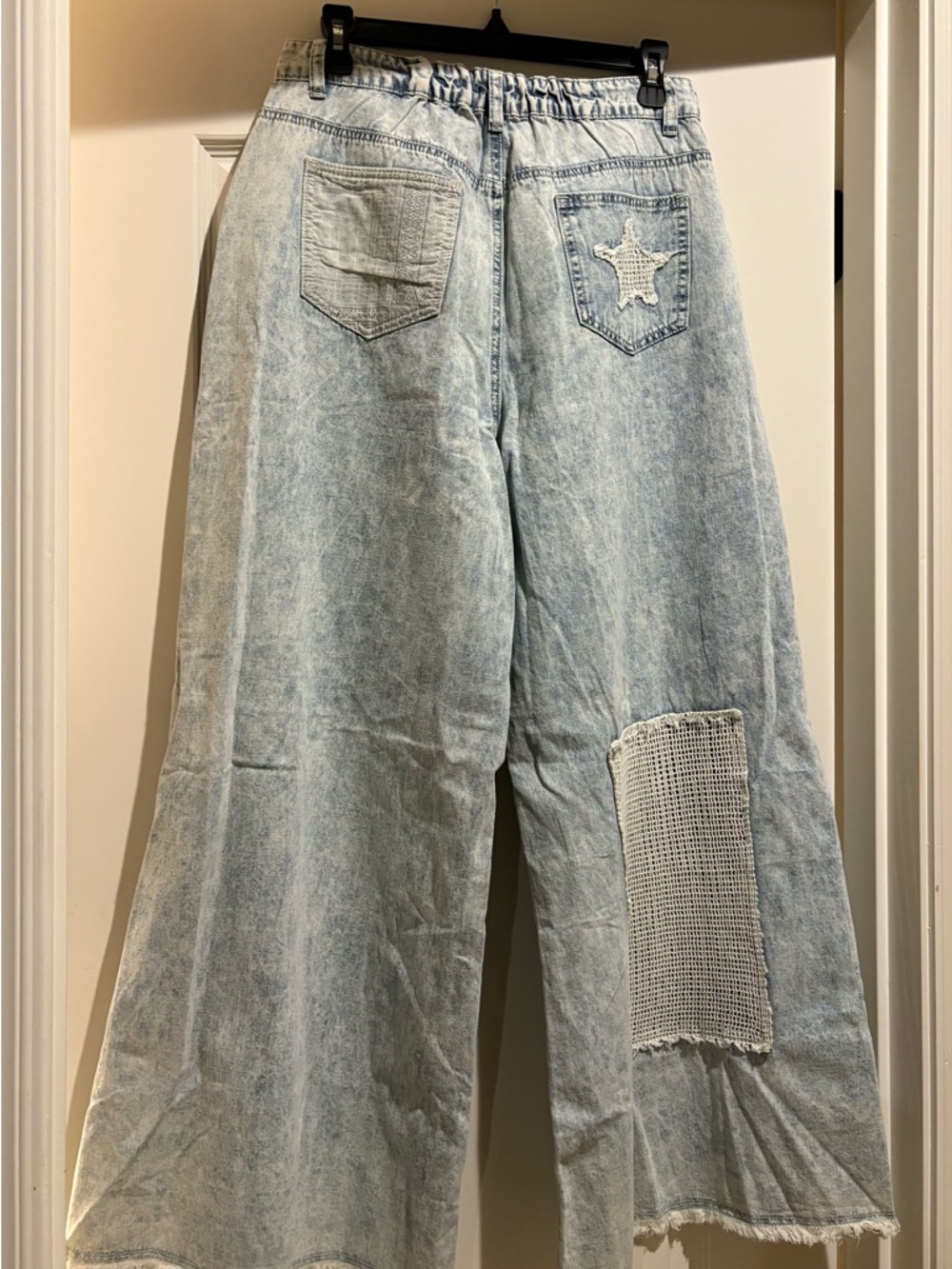 POL Light Wash Wide Leg Jeans with Star Patches - Picture 6 of 7